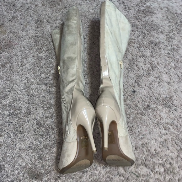 Boot - Picture 6 of 8